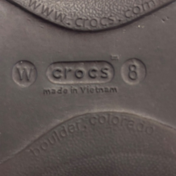 EUC Crocs Women's Jayna Slingback Ballet Flats SZ 8 w/ Flower Charm Gray Brown - Picture 10 of 11